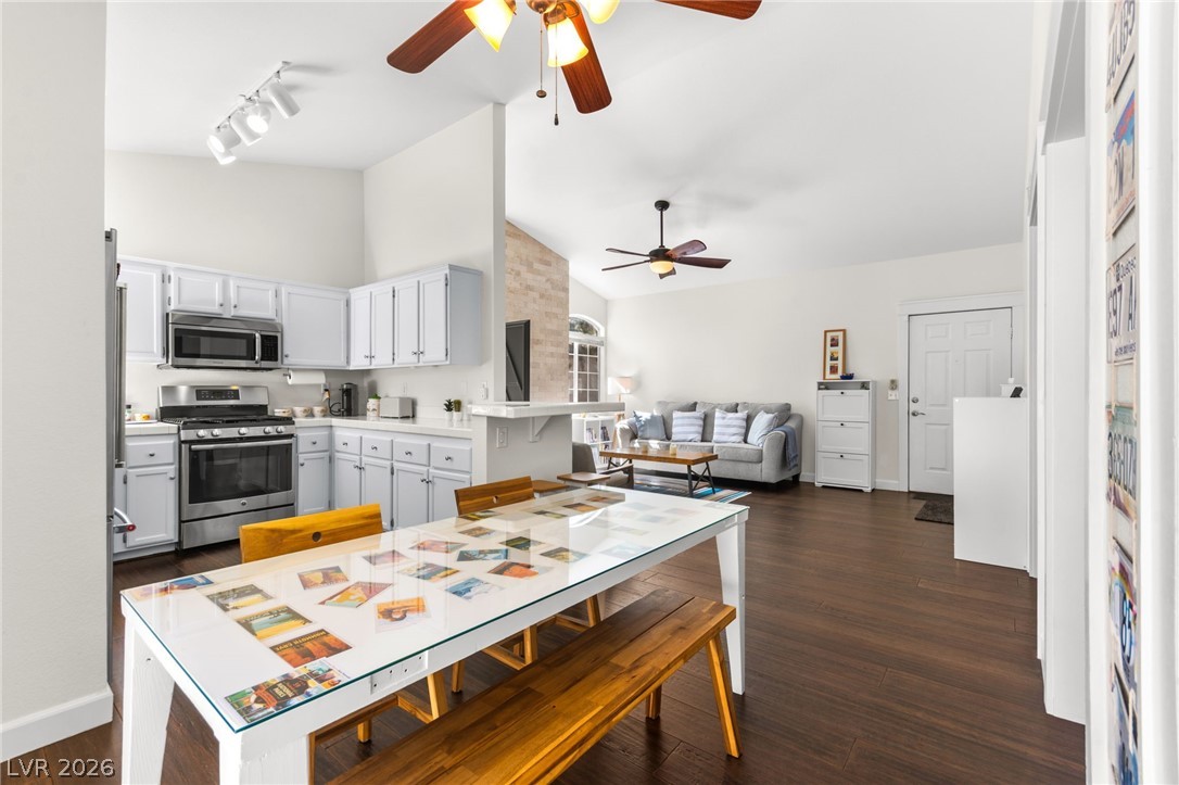 1830 North Buffalo Drive 2097