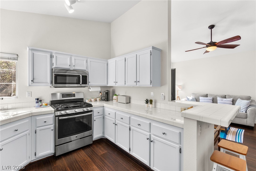 1830 North Buffalo Drive 2097