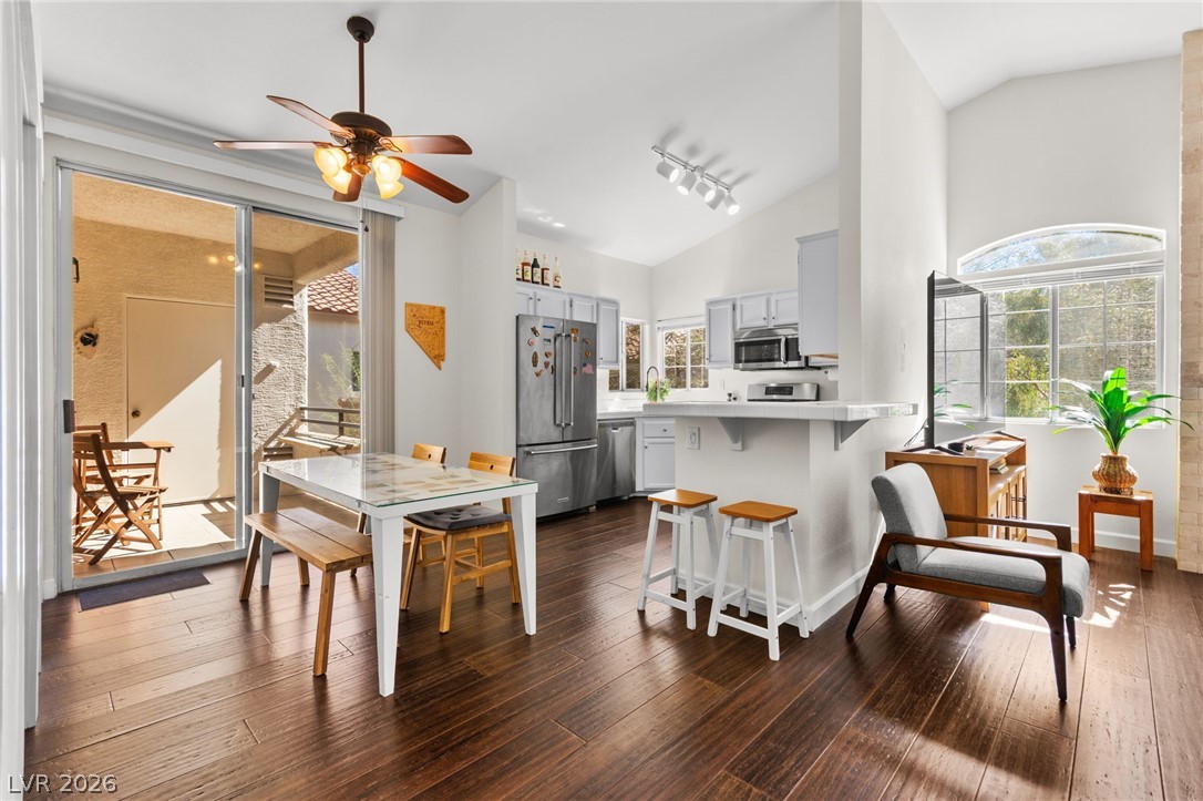 1830 North Buffalo Drive 2097