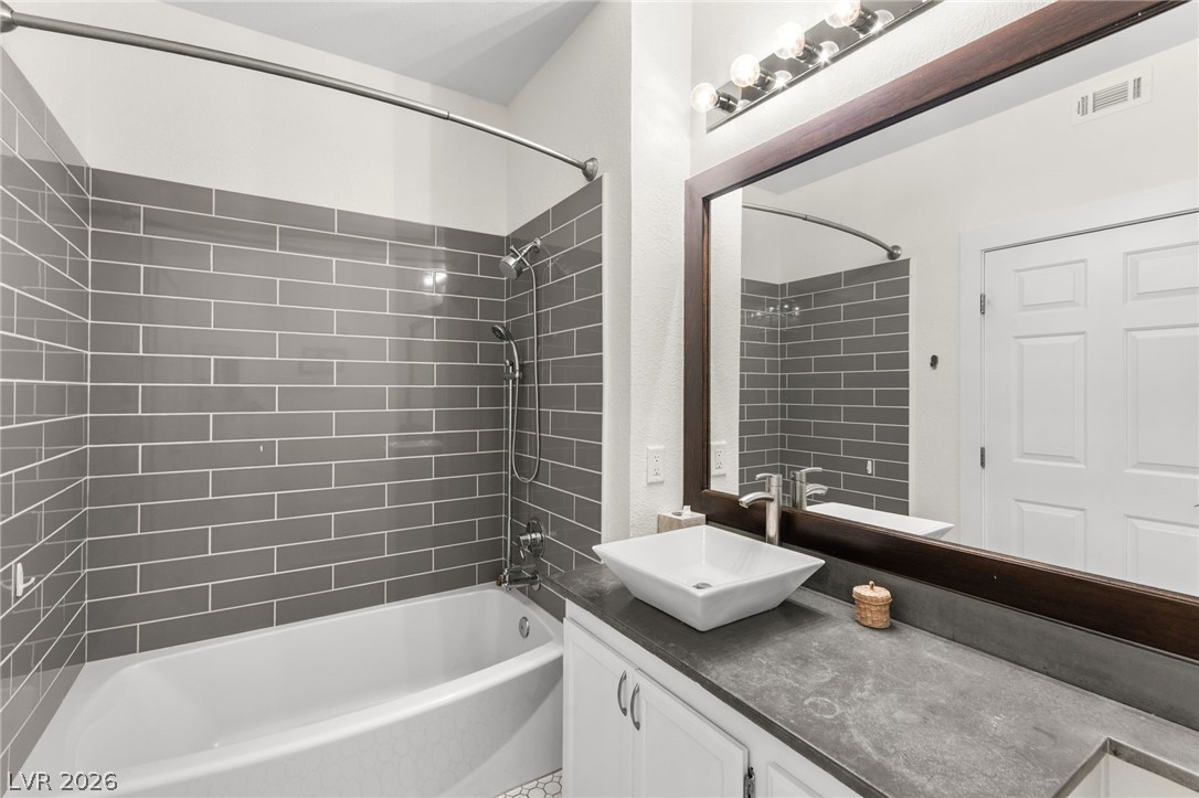 1830 North Buffalo Drive 2097