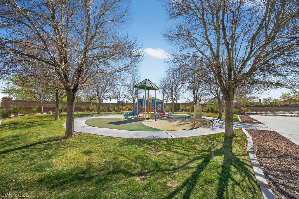 7030 Oakwood Pines Court