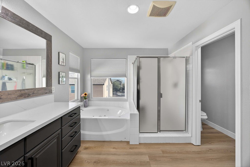 7030 Oakwood Pines Court
