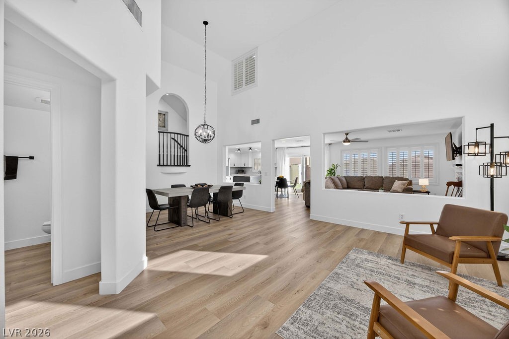 7030 Oakwood Pines Court