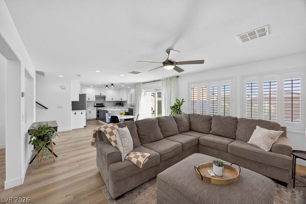 7030 Oakwood Pines Court