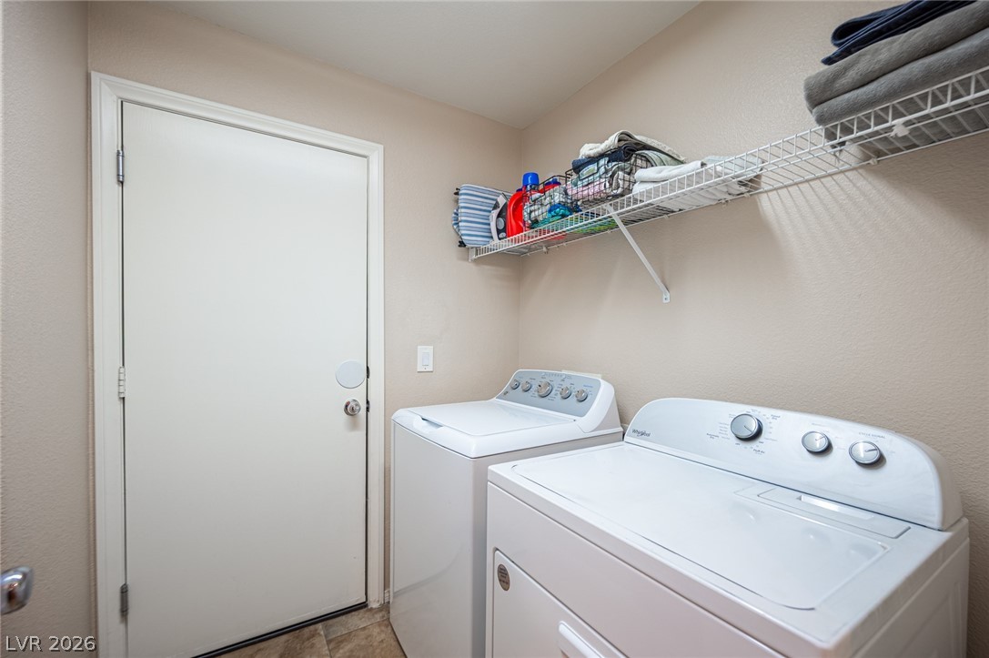 925 Cascade Light Avenue