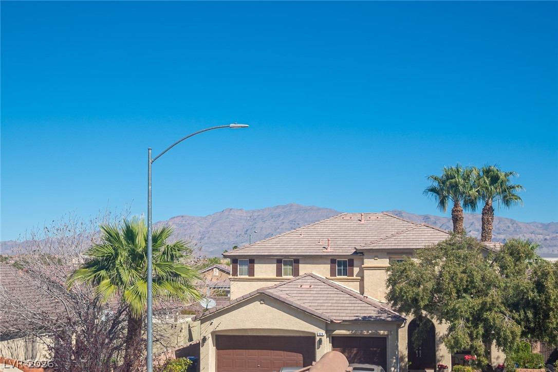 925 Cascade Light Avenue