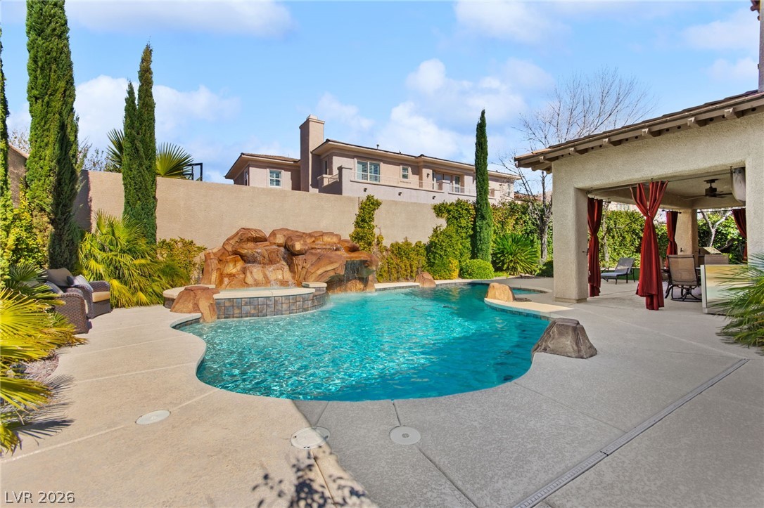 11558 Trevi Fountain Avenue