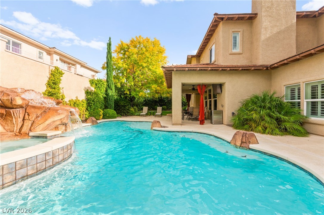 11558 Trevi Fountain Avenue