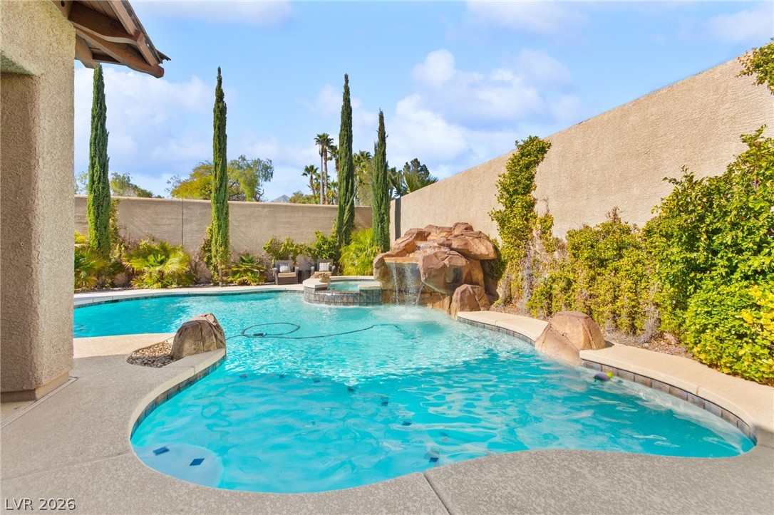 11558 Trevi Fountain Avenue