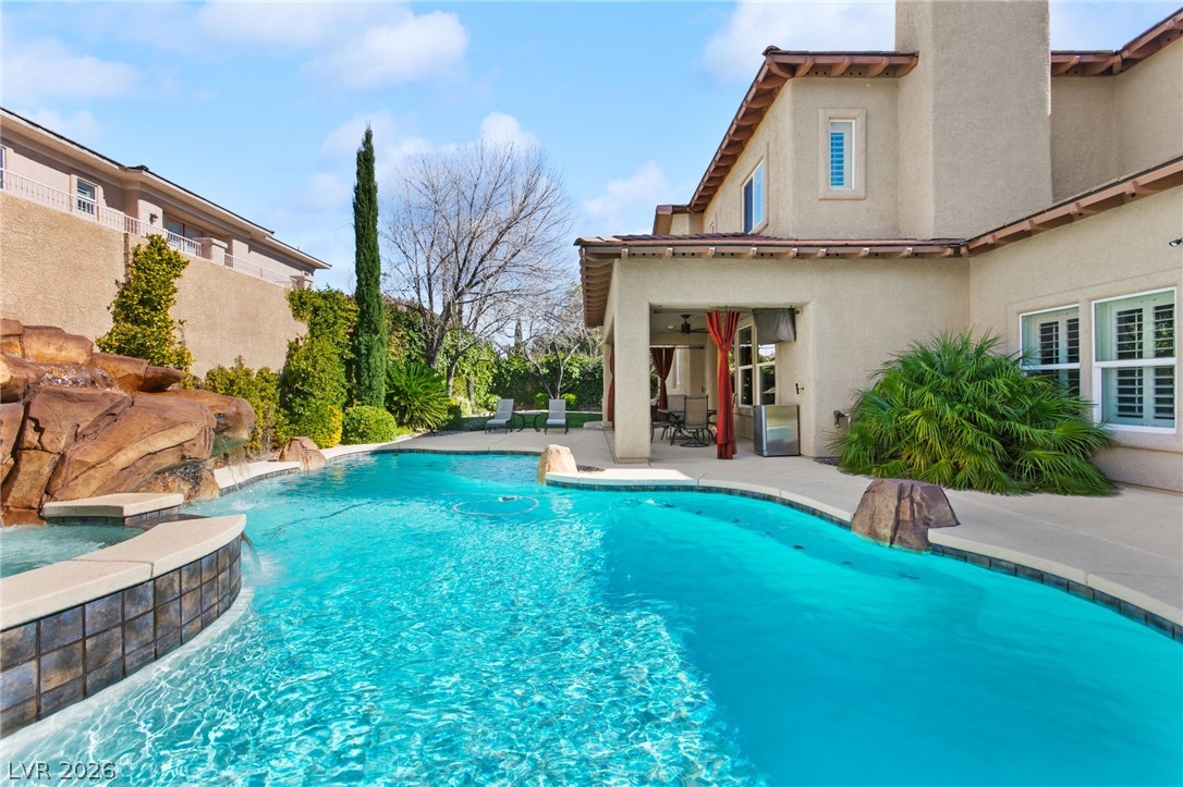 11558 Trevi Fountain Avenue