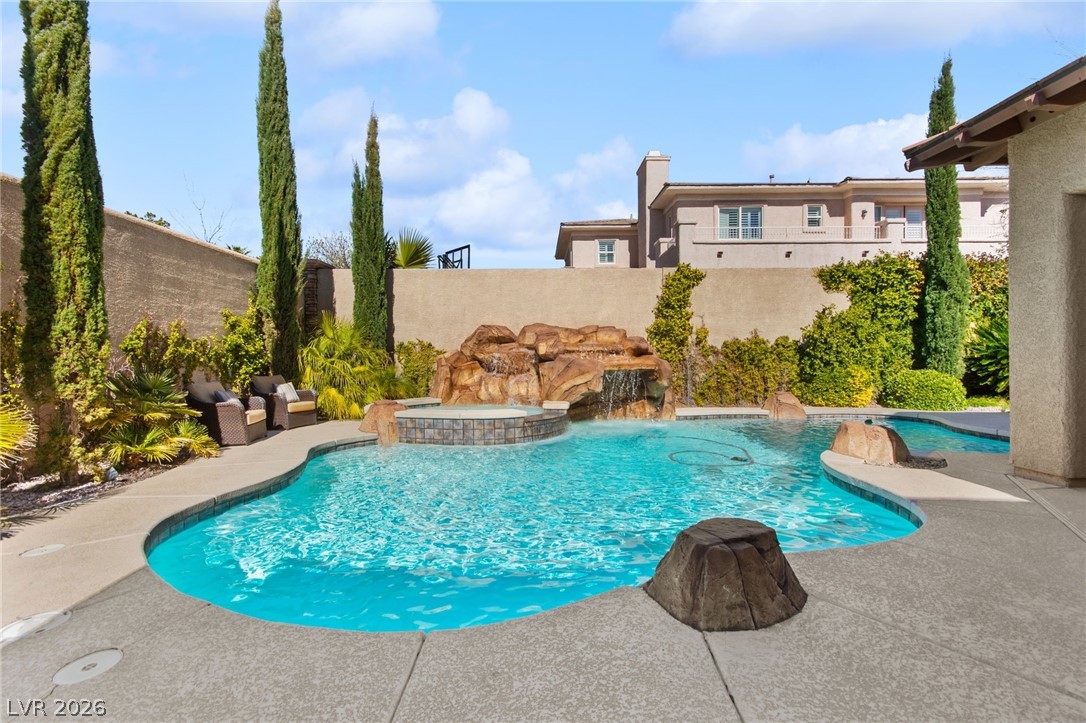 11558 Trevi Fountain Avenue