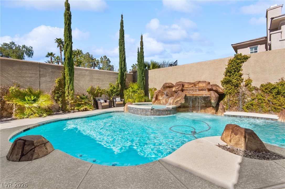 11558 Trevi Fountain Avenue