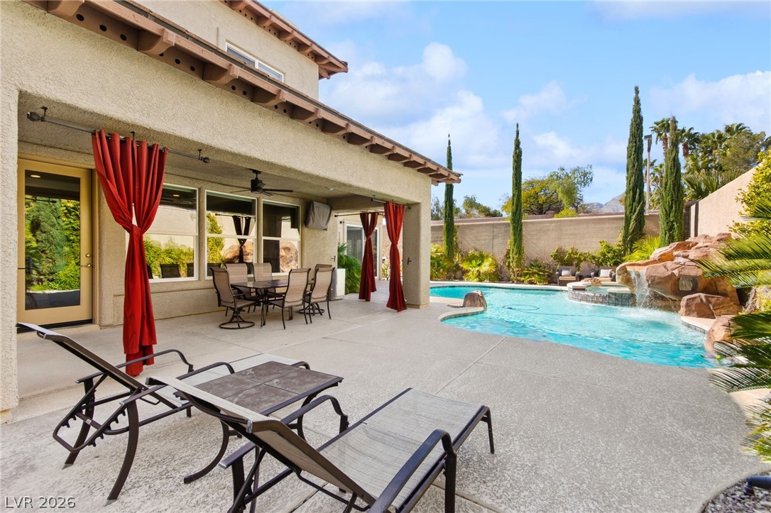 11558 Trevi Fountain Avenue