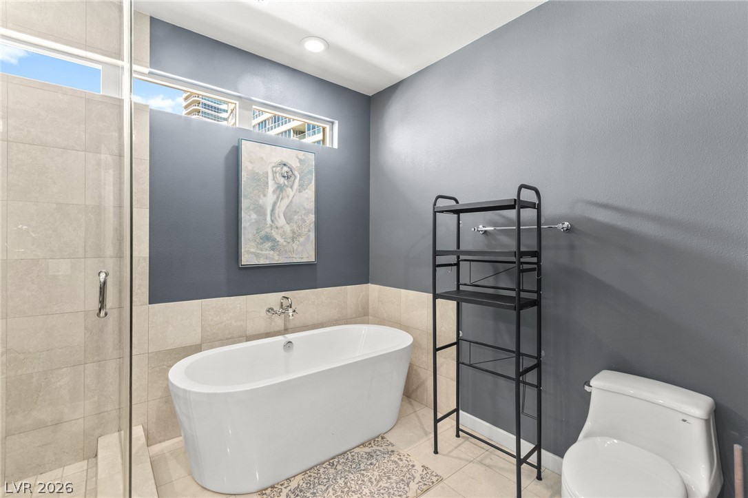 4555 Dean Martin Drive 102