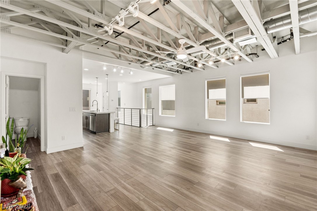 2860 Blue Key Court 2