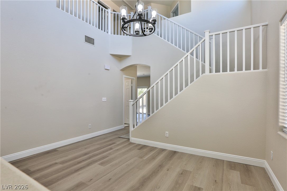 5221 Mountain Garland Lane