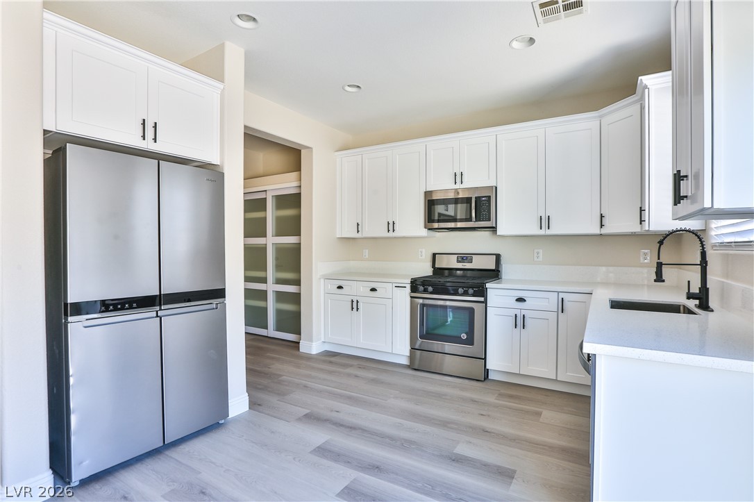 5221 Mountain Garland Lane