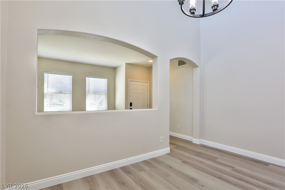 5221 Mountain Garland Lane