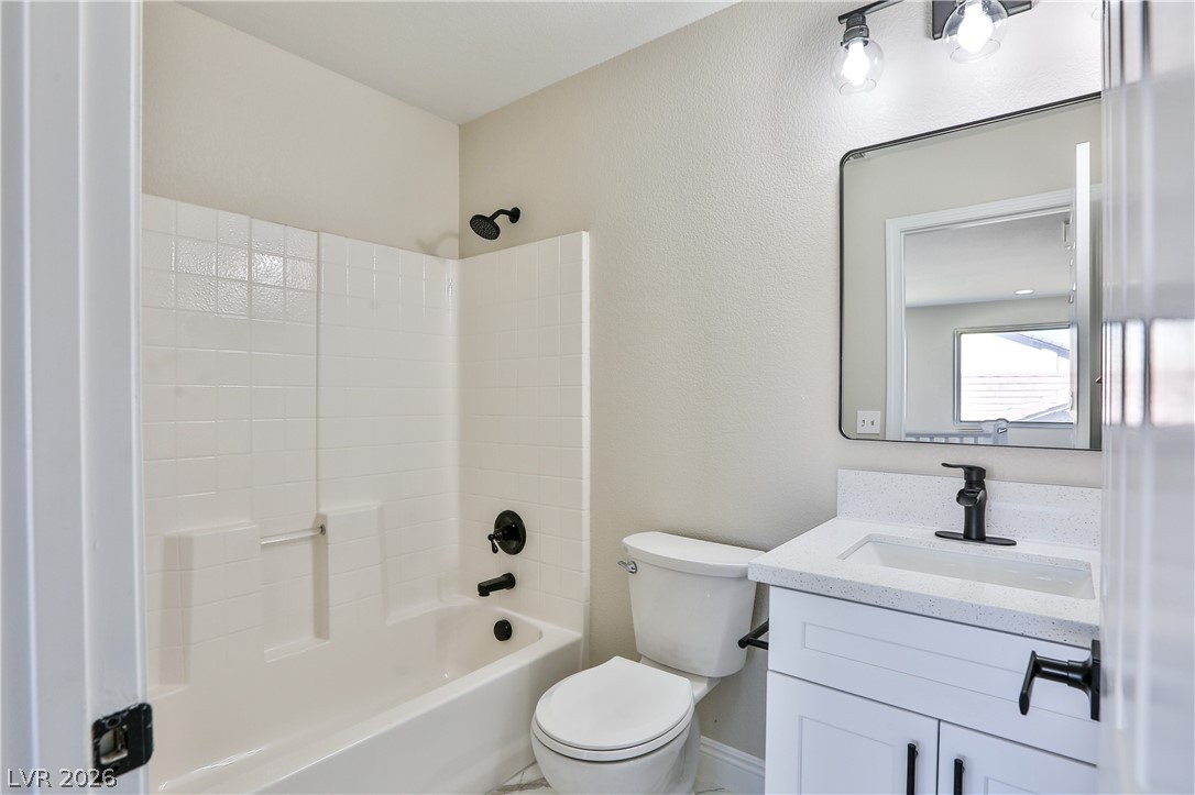 5221 Mountain Garland Lane