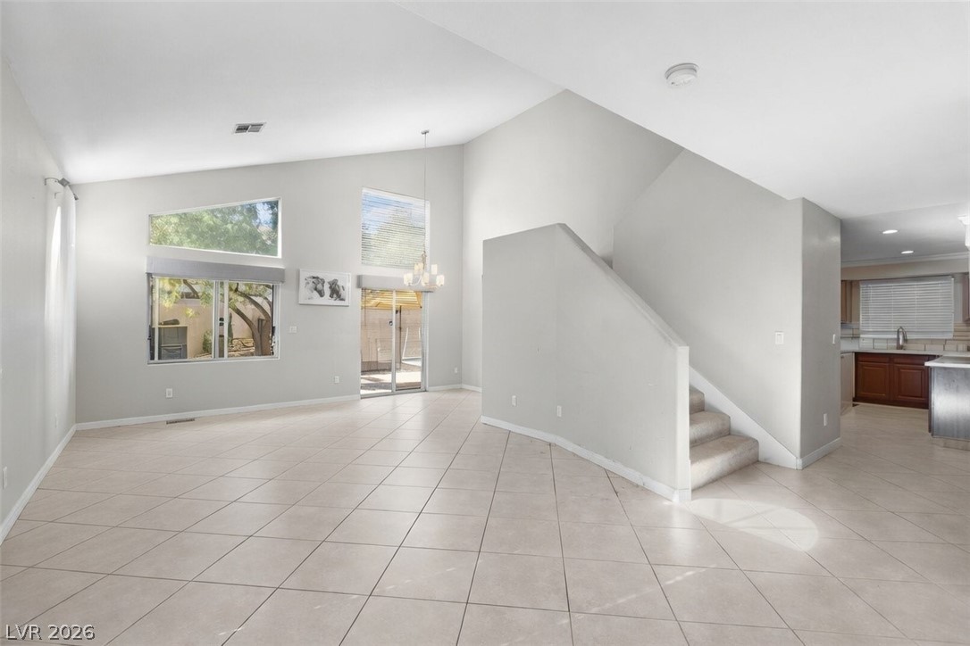 121 Golf Range Street