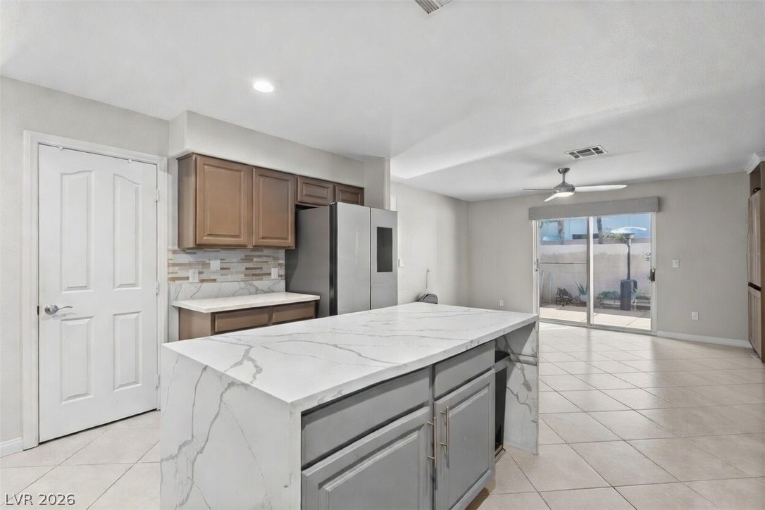 121 Golf Range Street