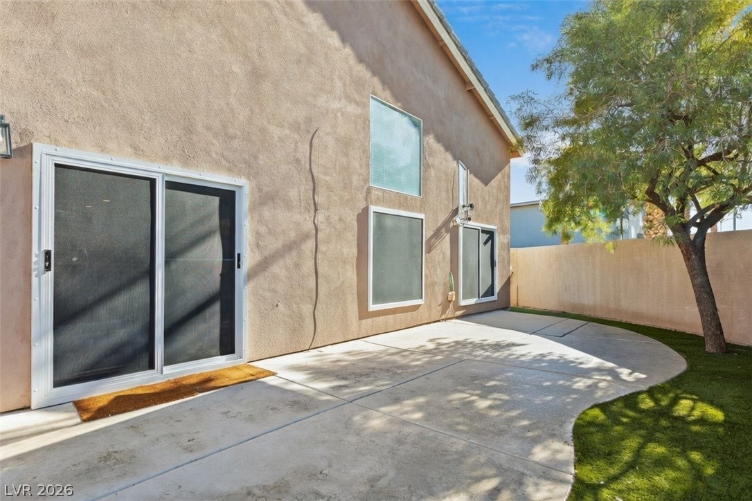 121 Golf Range Street