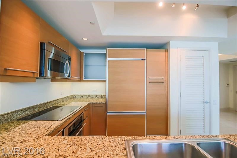 222 Karen Avenue 2601