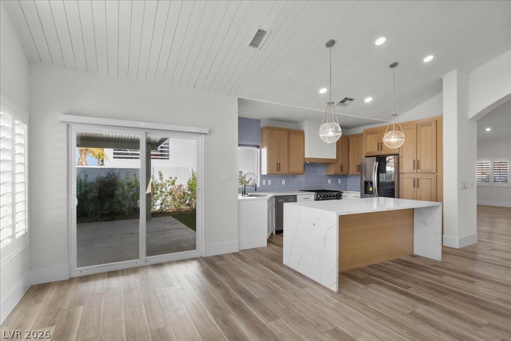 8120 Pacific Cove Drive