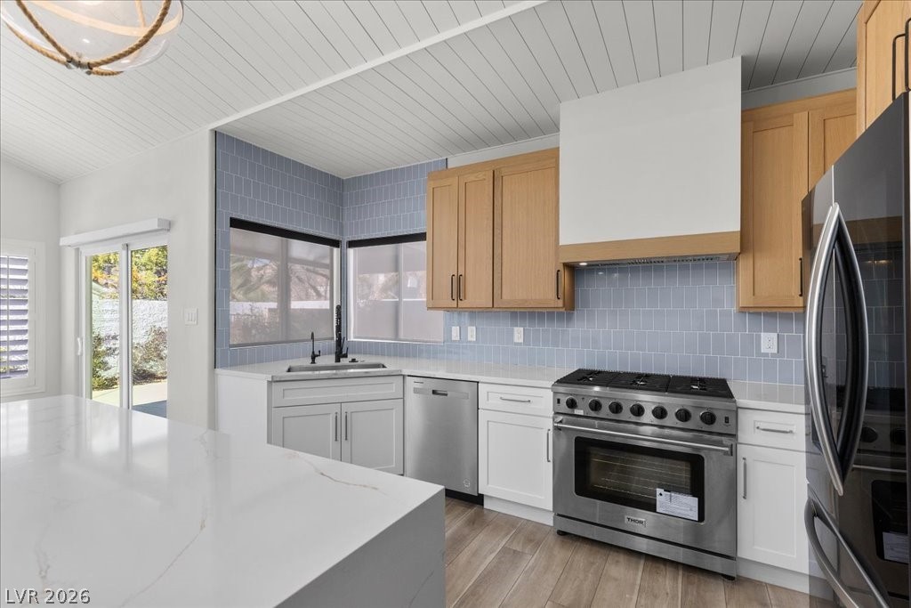 8120 Pacific Cove Drive