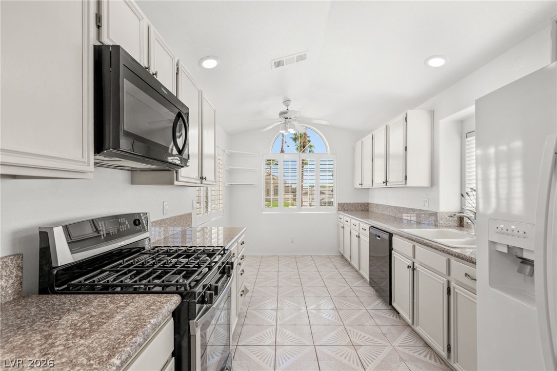 3941 Round Wood Street