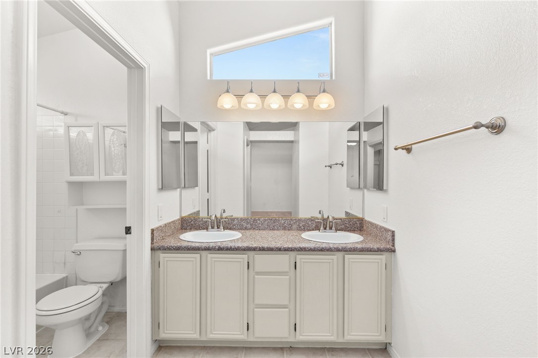 3941 Round Wood Street