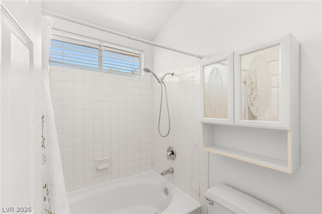 3941 Round Wood Street