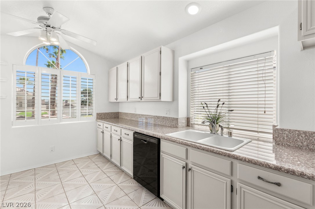 3941 Round Wood Street