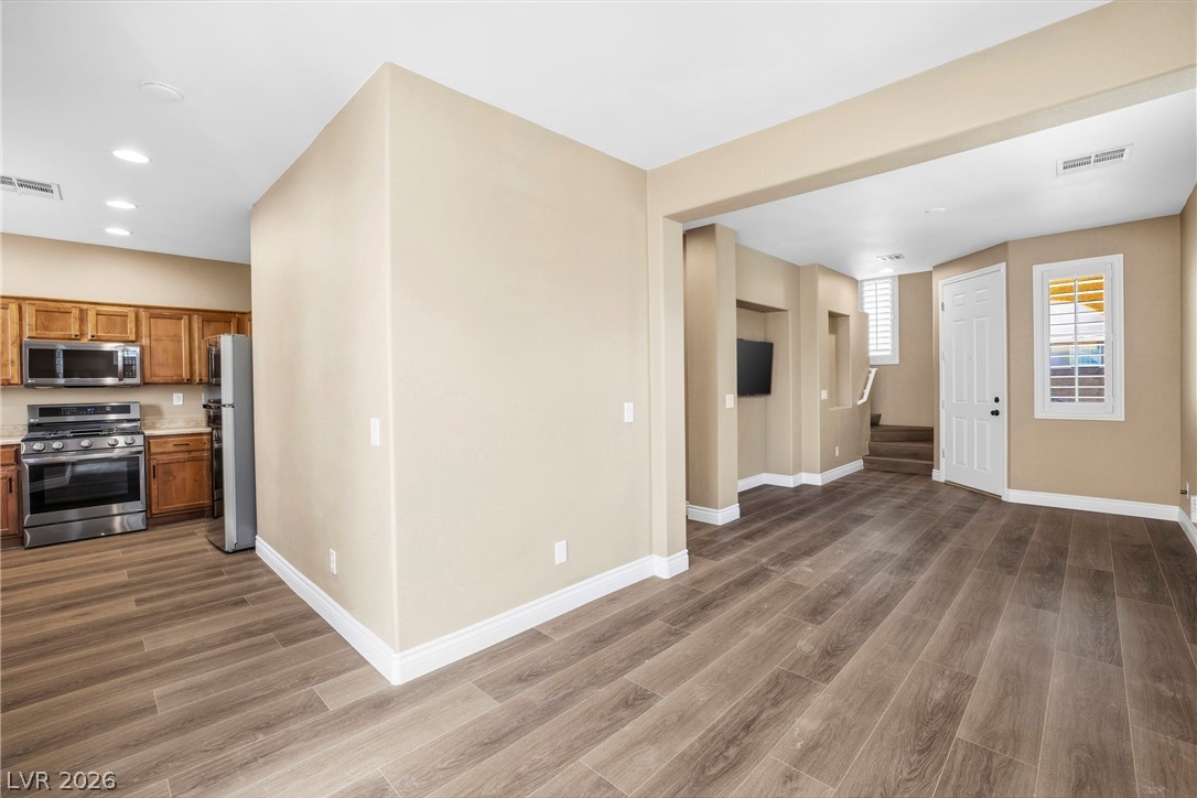 7616 Perla Del Mar Avenue