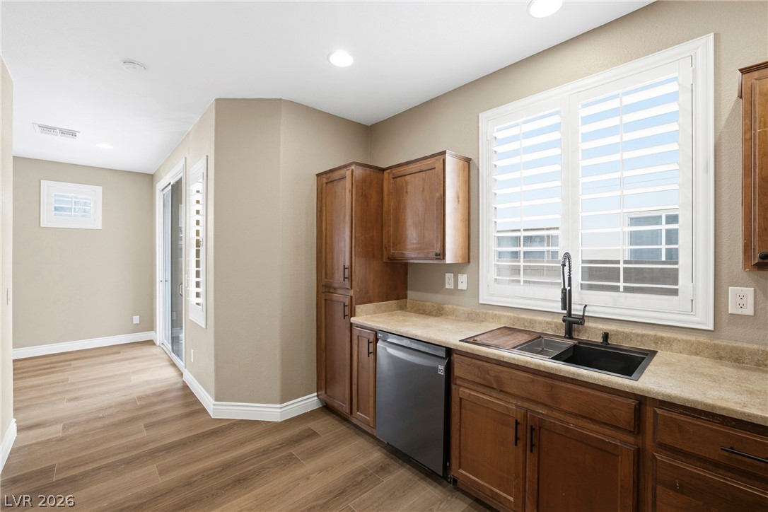 7616 Perla Del Mar Avenue