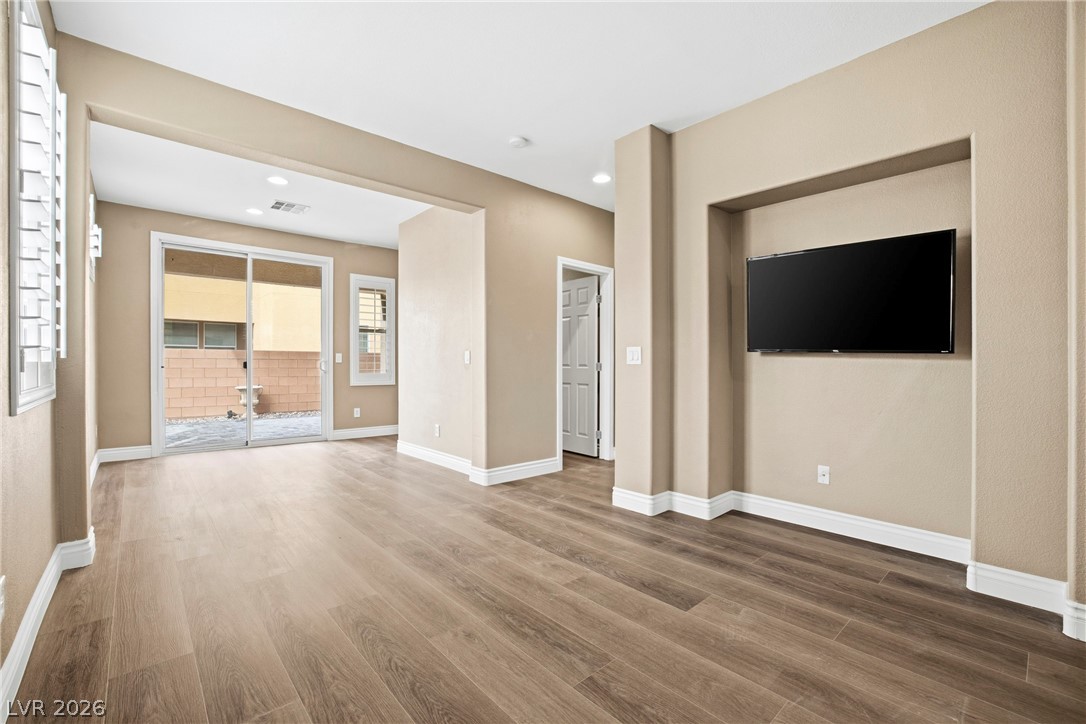 7616 Perla Del Mar Avenue