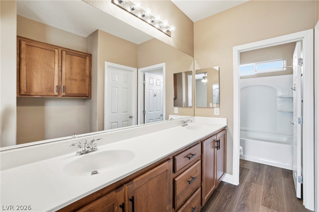 7616 Perla Del Mar Avenue