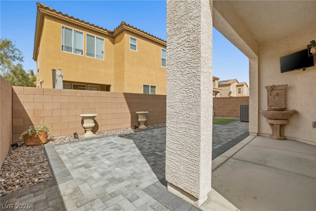 7616 Perla Del Mar Avenue