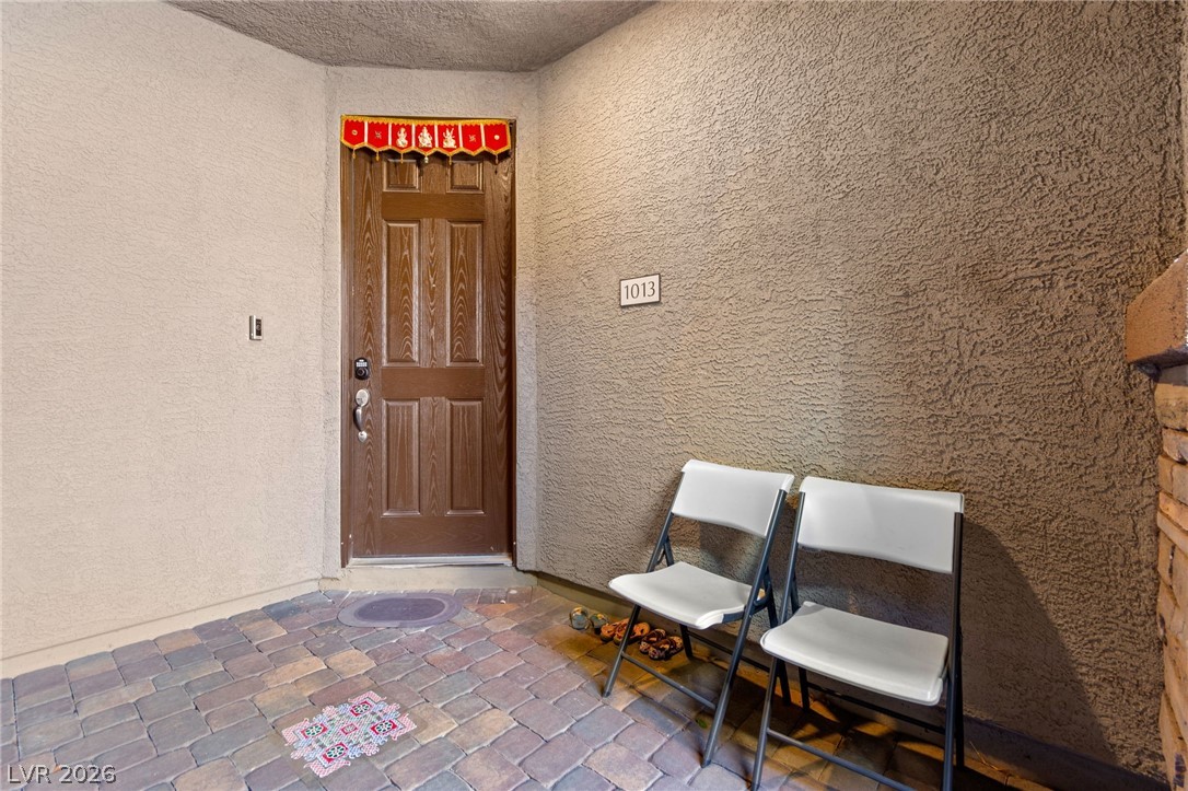 275 Luna Valley Way 1013