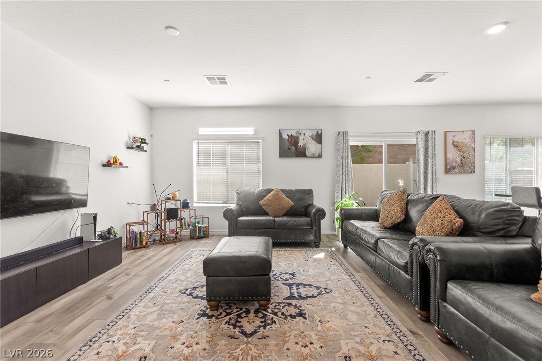 275 Luna Valley Way 1013