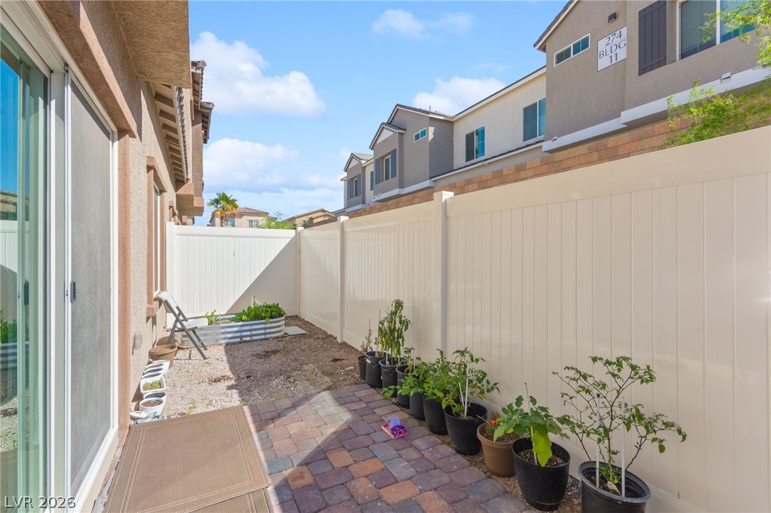 275 Luna Valley Way 1013