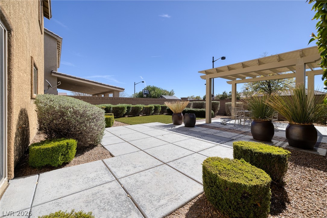 9309 Bright Blue Sky Avenue