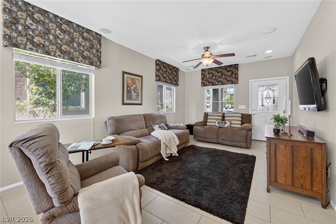 9309 Bright Blue Sky Avenue