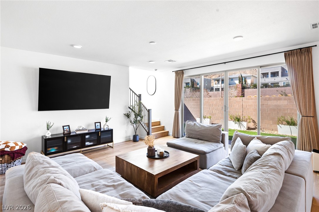 6381 Redstone Hills Drive