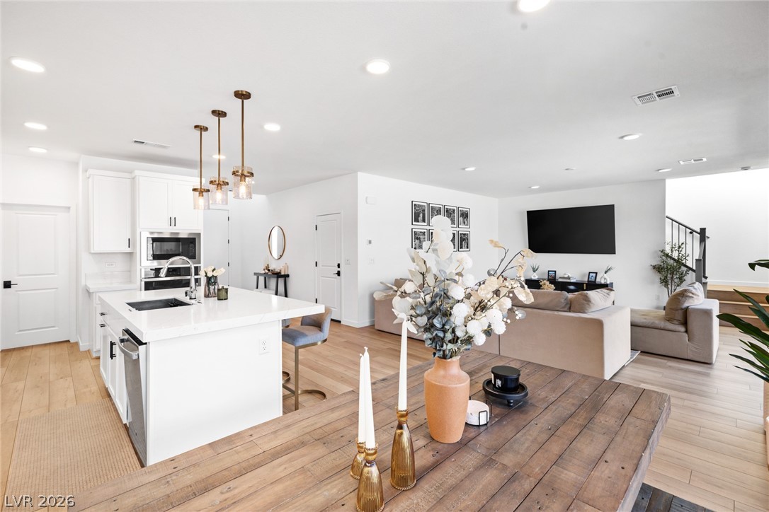 6381 Redstone Hills Drive