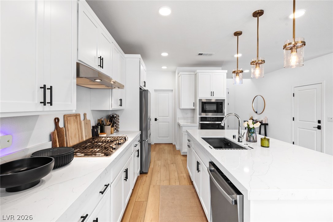 6381 Redstone Hills Drive