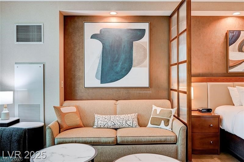 135 East Harmon Avenue 817