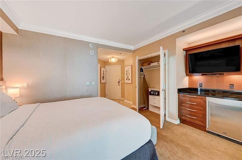 135 East Harmon Avenue 817