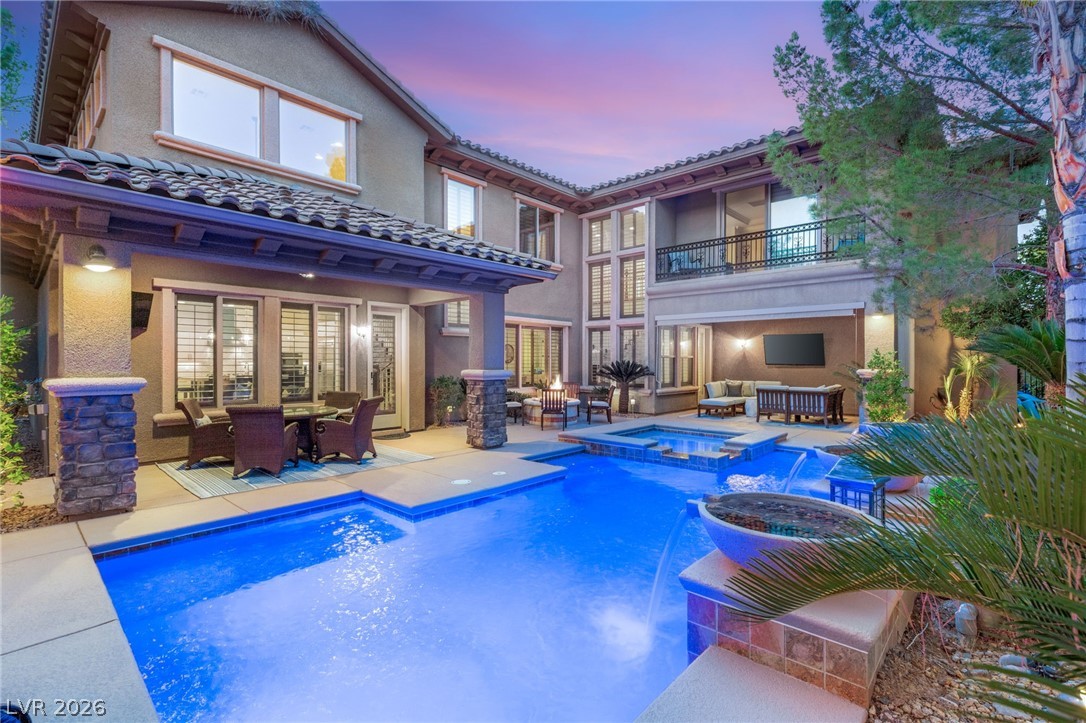 2233 Boutique Avenue