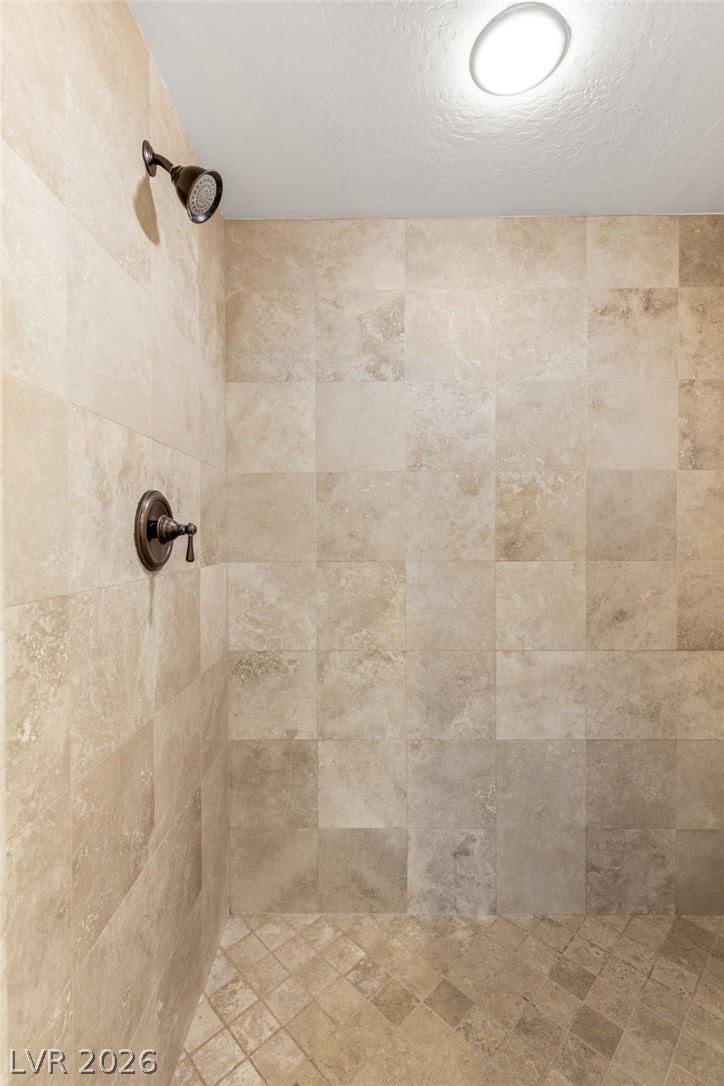 2233 Boutique Avenue